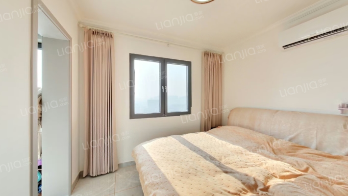 三鸿领域二手房实景图