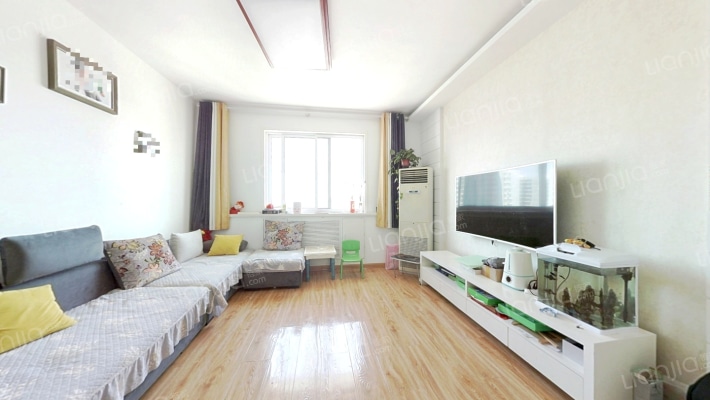 辉高宜辉现代城一期二手房实景图