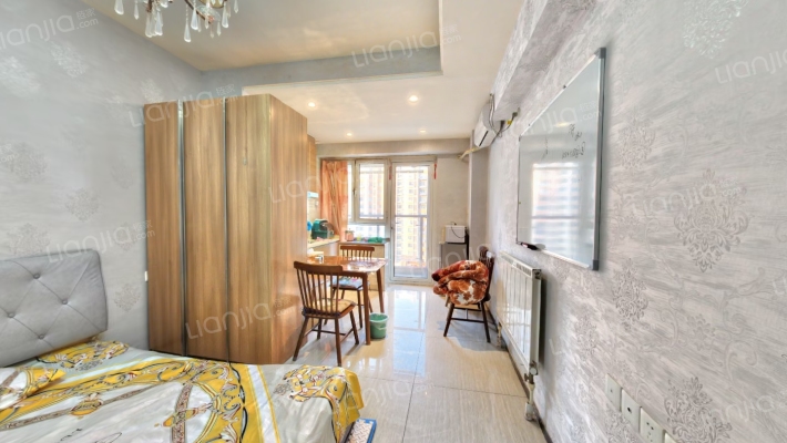 恒大滨河左岸临湖公馆二手房实景图