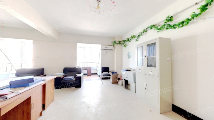 瞰都铂宫二手房实景图