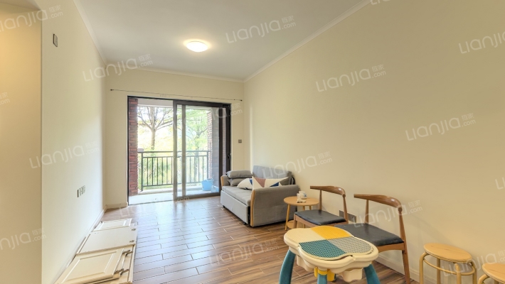 美林湖汇泉湾二手房实景图