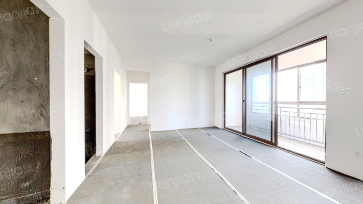 西府丽晶二手房实景图