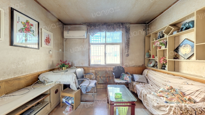 人保家属院二手房实景图