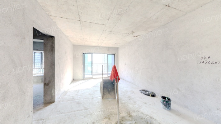 嘉州华府二手房实景图