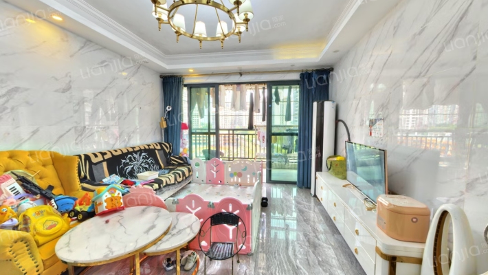 致岭假日花园二手房实景图