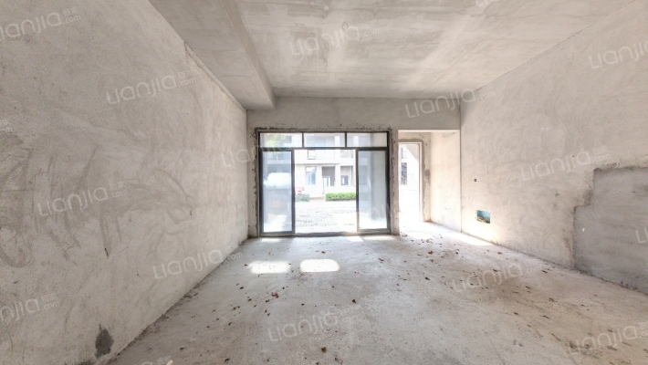 华盈四季蓝天二手房实景图