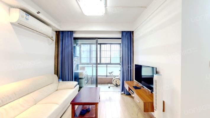 卓越时代广场二手房实景图