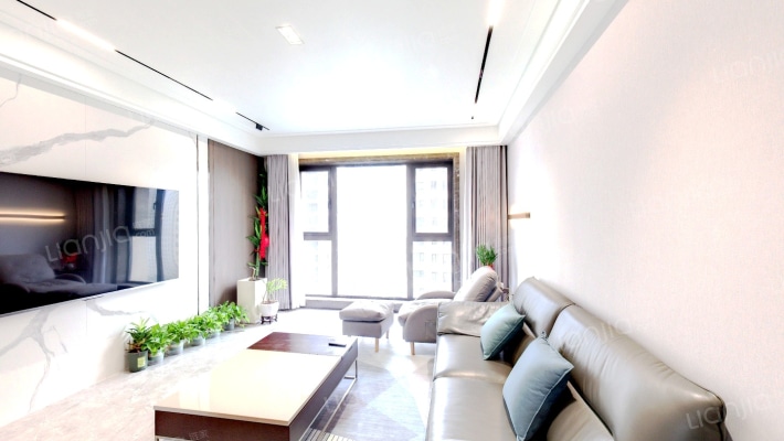 翡翠府二手房实景图