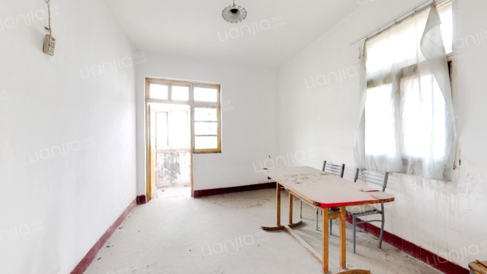 新生组团12号6栋二手房实景图