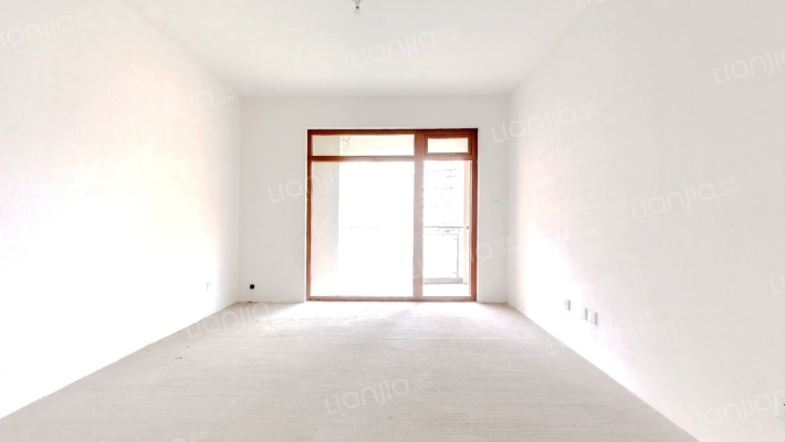 麓山国际茵特拉肯A二手房实景图