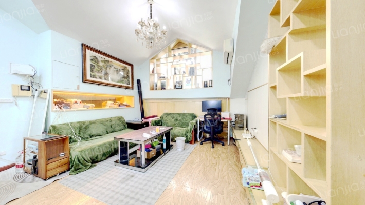 新凯山泉居小区二手房实景图