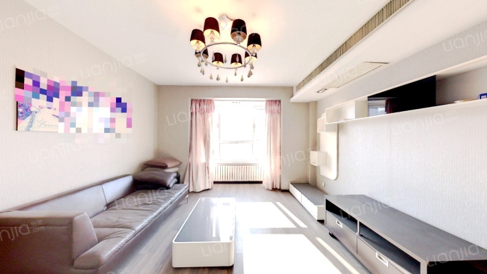 新世界花园澔景华庭二手房实景图