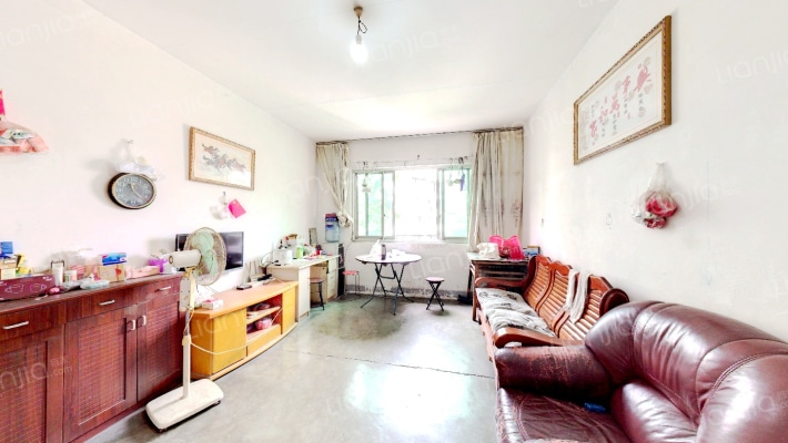 新油乐园二手房实景图