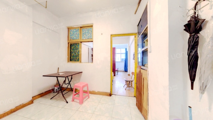 玉三小区二手房实景图