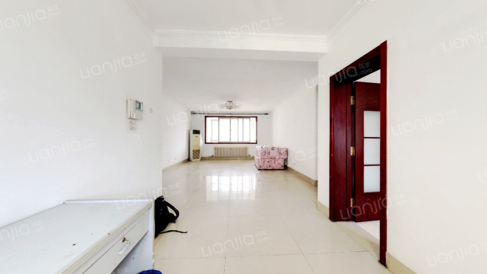 艺景嘉园二手房实景图