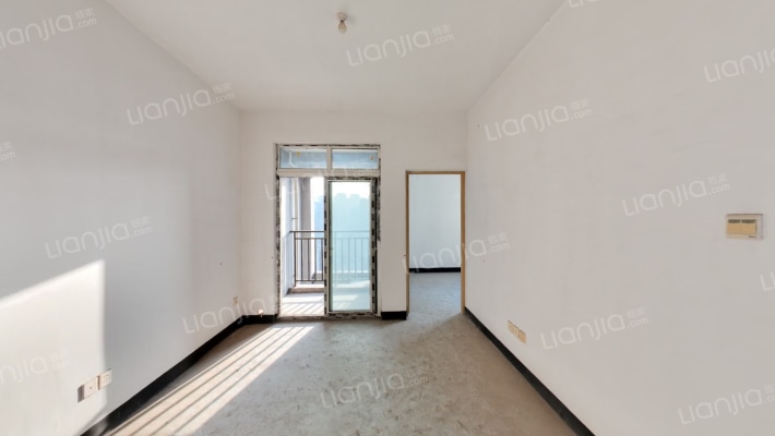 盘龙花园二期二手房实景图