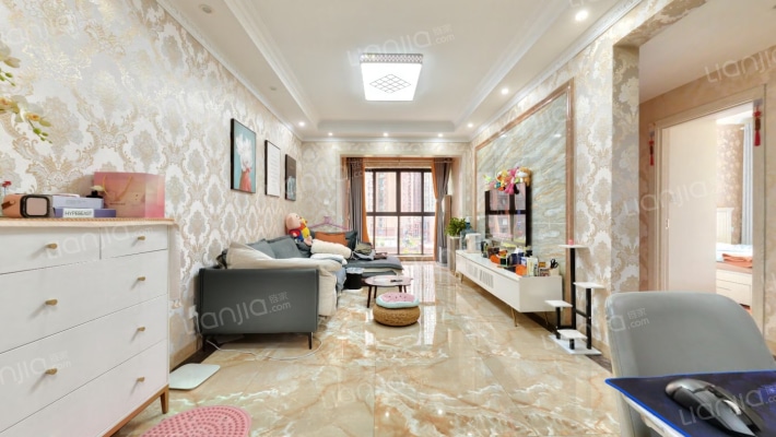 世茂城四期二手房实景图