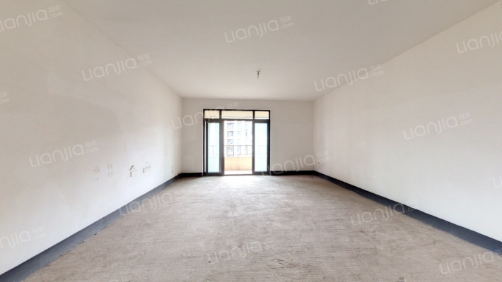 凤凰湾驭府二手房实景图