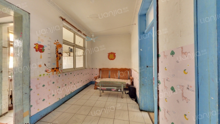 新鹤小区二手房实景图