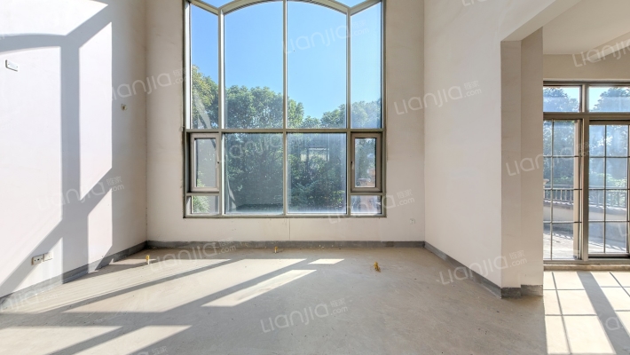 佘山东紫园二期（玲珑华府）二手房实景图