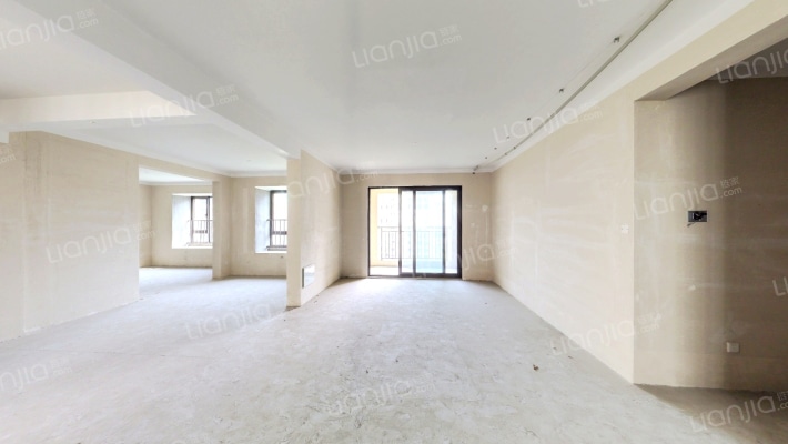 中海湖心半岛花苑二手房实景图