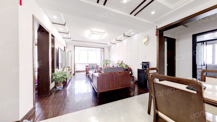 梅花新苑二手房实景图