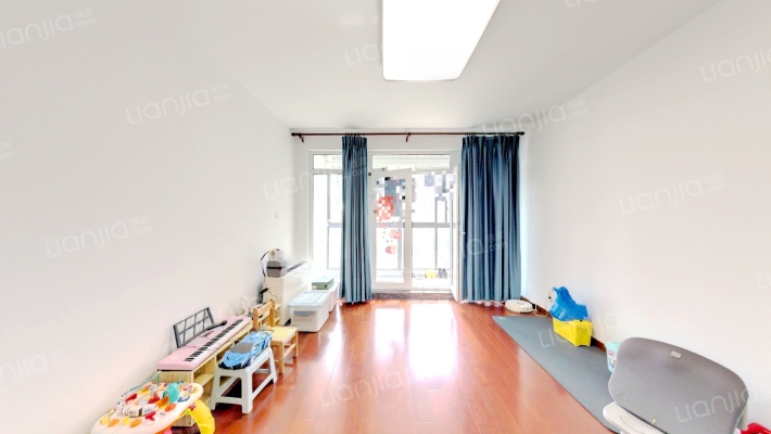 安亭新镇雅苑二手房实景图