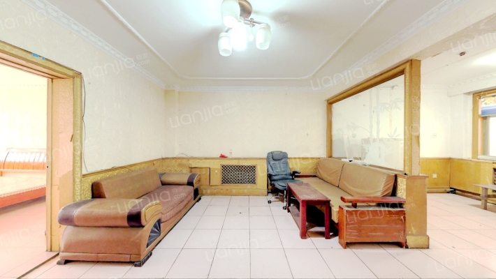 天城集团宿舍二手房实景图