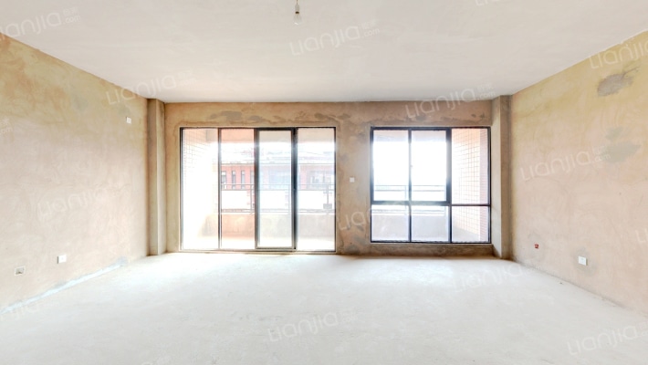 富春山居二手房实景图