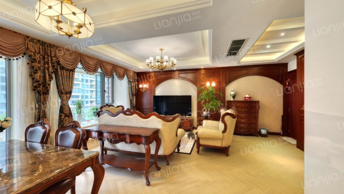 御龙山一期二手房实景图