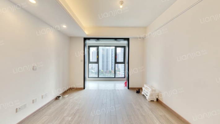 金地翡翠星辰二手房实景图