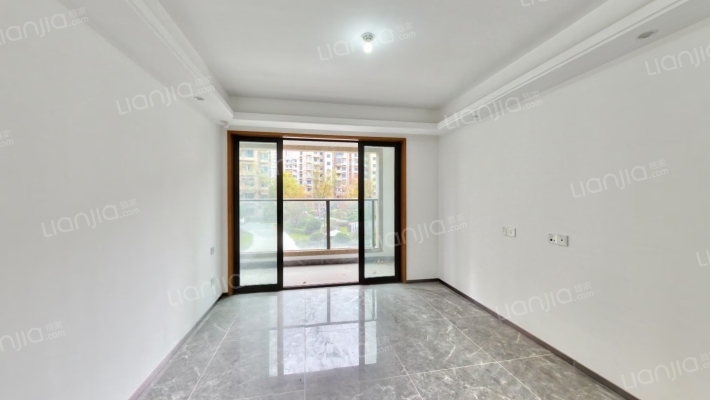 远创湖悦云境二手房实景图