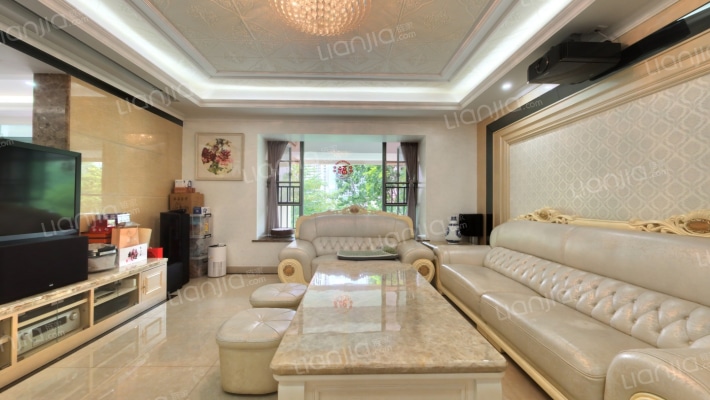 公园大地八期二手房实景图