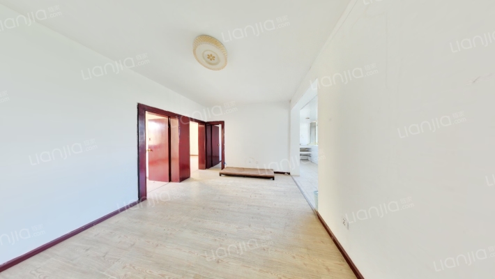 一二一大街51号二手房实景图