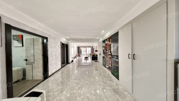 汽配城二手房实景图