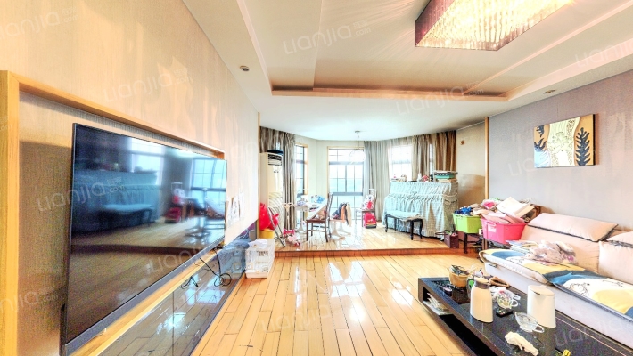 申港豪园东区二手房实景图