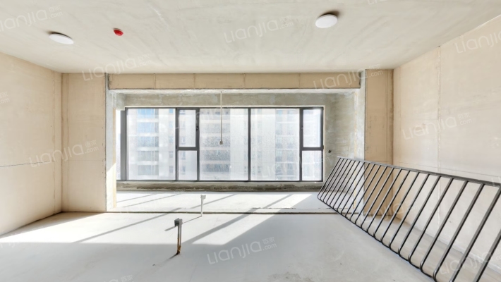 中央美地天麓二手房实景图