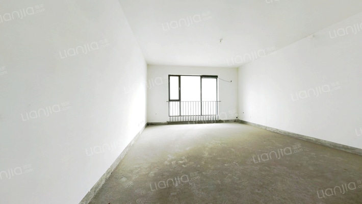 荣兴云天二手房实景图