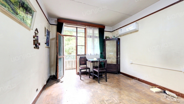 爱建小区二手房实景图