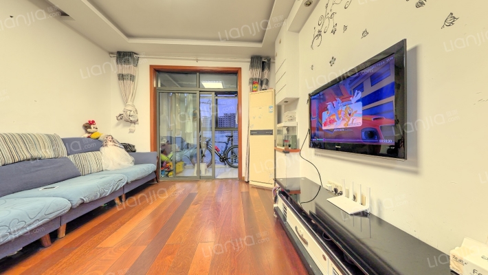 白领国际公寓二手房实景图