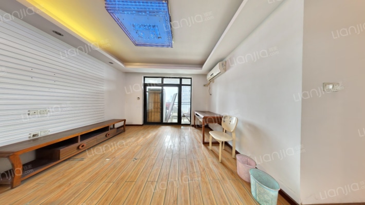 新长江国际二手房实景图