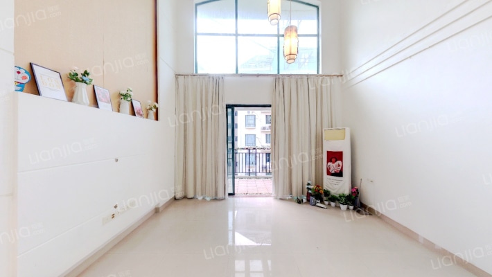 东湖花园六号小区二手房实景图