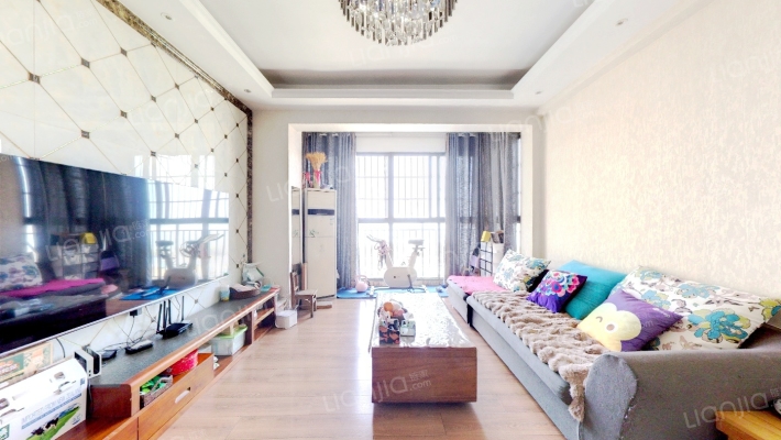 东兴天地B区二手房实景图