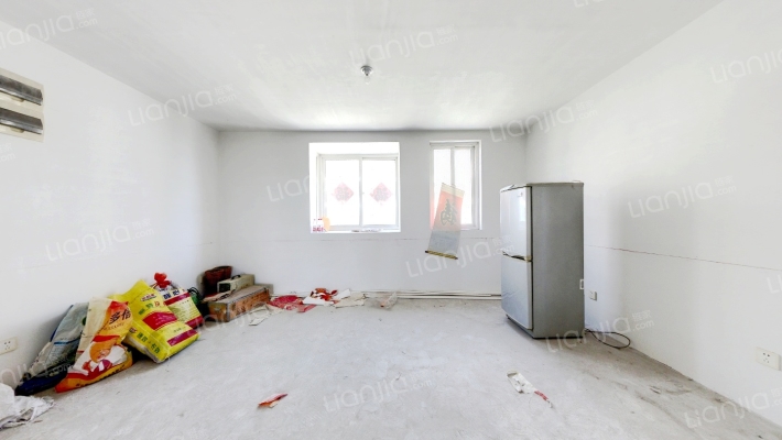 锦厦新城一期二手房实景图