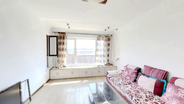 铭润福邸二手房实景图