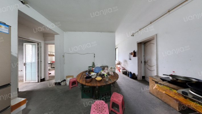 重汽嘉泽苑二手房实景图