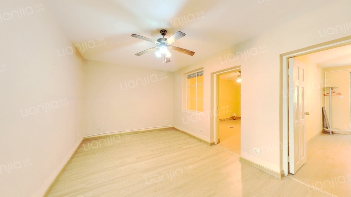 艺苑巷13号二手房实景图