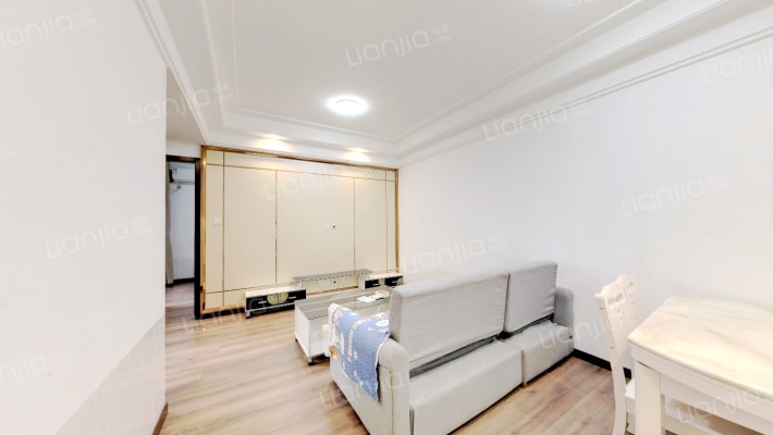 香槟城二手房实景图