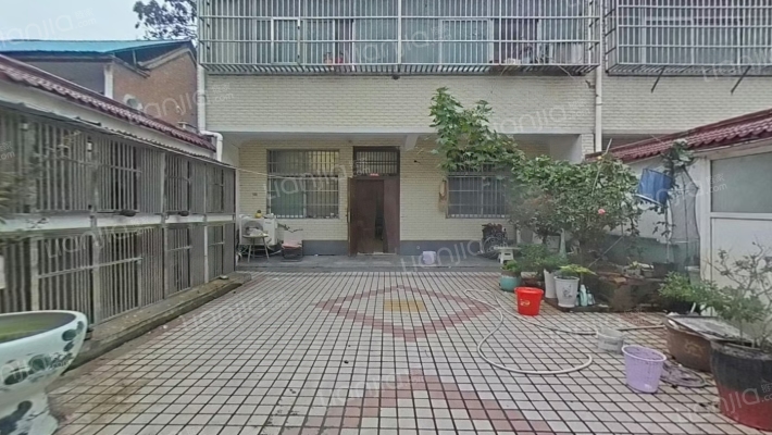 酱菜厂家属楼二手房实景图