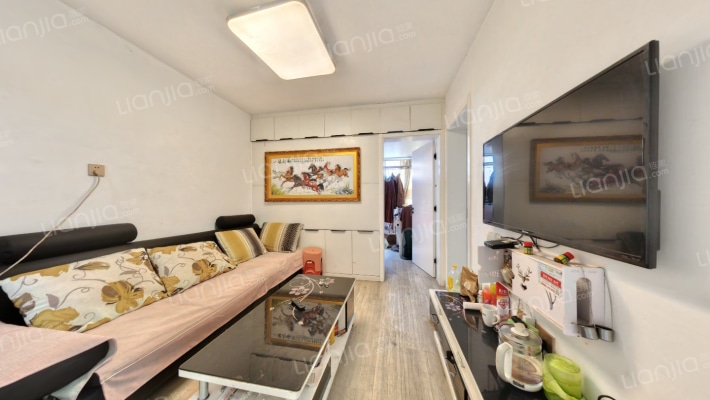 中经路6号二手房实景图